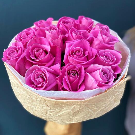 Ramo de 15 rosas de color lila en cosecha artesanal