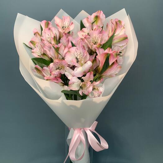 Букет из 5 розовых альстромерий