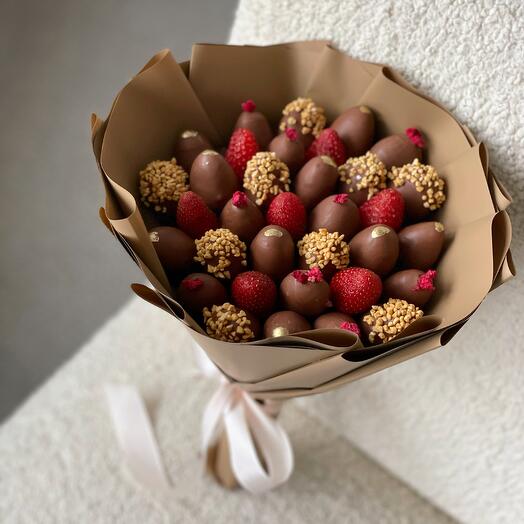 Ramo de fresas en chocolate "Athena" M