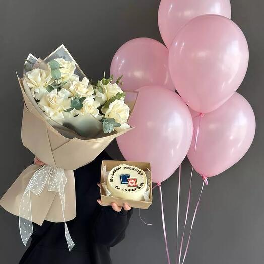 Сет "На все случаи жизни" букет из роз, шарики и бенто тортик