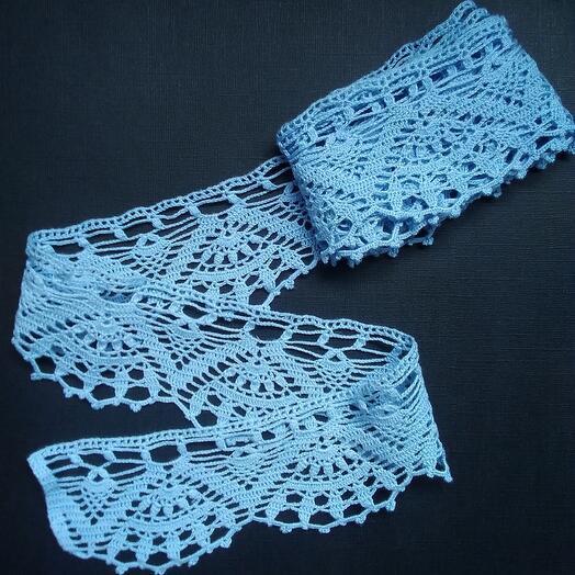 Кружево ручной работы с фестонами