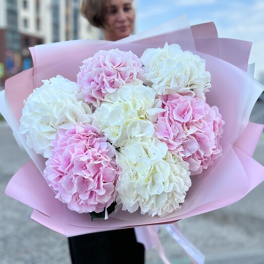 Букет из гортензий