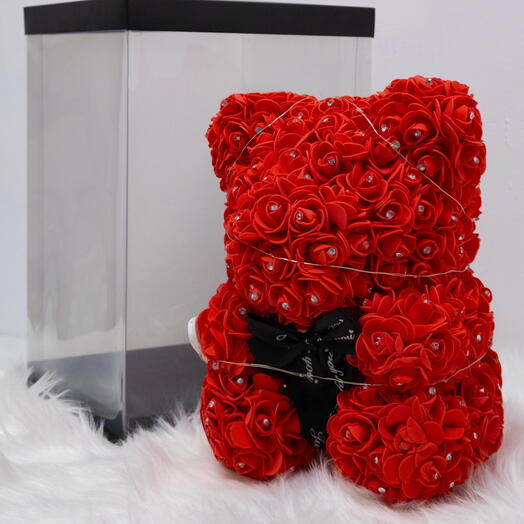 Oso de rosas artificiales