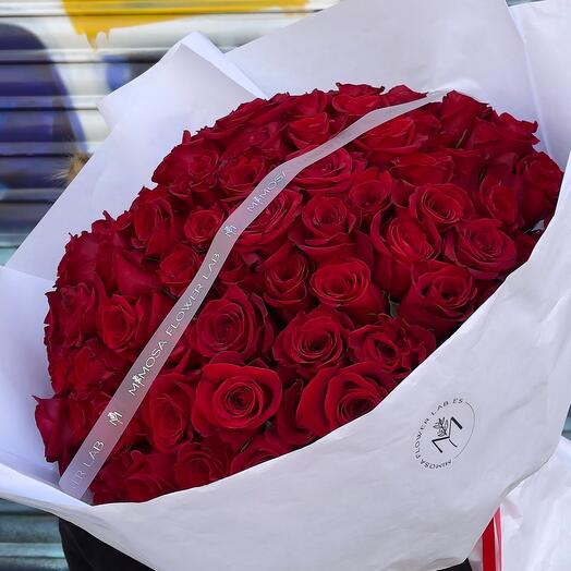 101 red roses