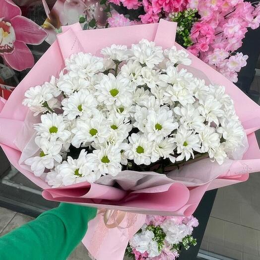 Букет из ромашковых хризантем