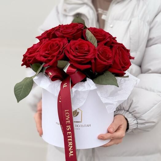 Ароматная коробочка алых роз