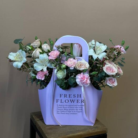 Handbag with flowers
