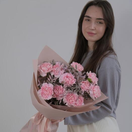 Нежный букет розовых диантусов ( гвоздиками )