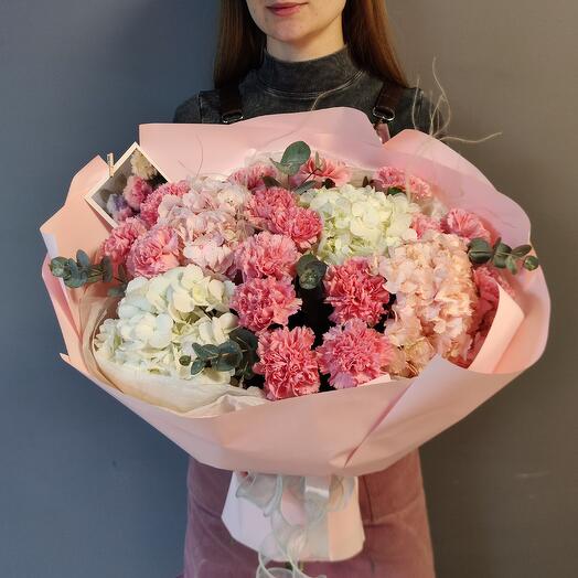 "Ее любимые цветы"