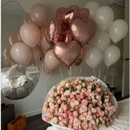 Комбо «Boombastic!» – 51 пиановидная роза и воздушные шары 🎈🌹