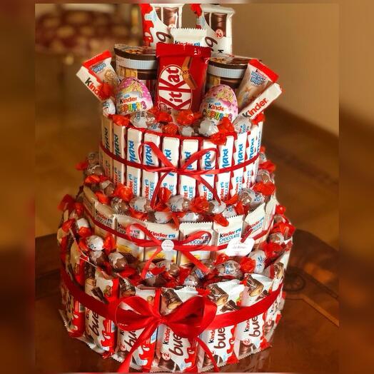 Гигантский киндер торт