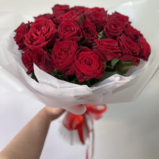 Букет из 29 красных роз