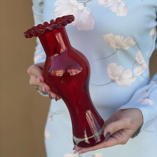 Ваза стеклянная красная "Аленький цветочек"