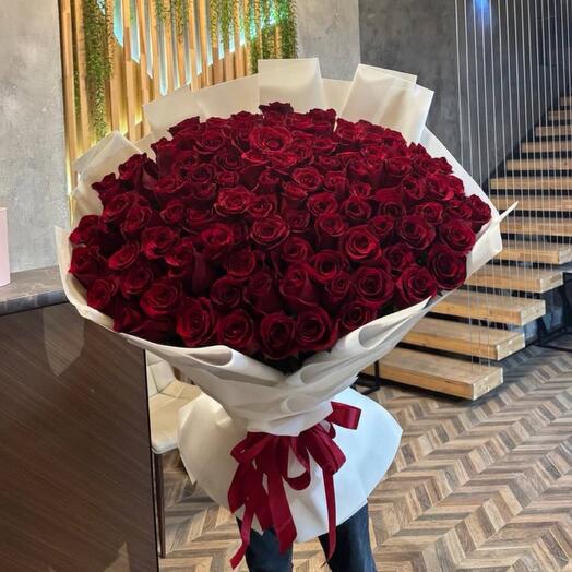 101 Метровых Роз в оформлении