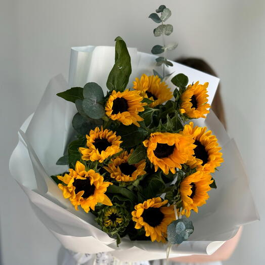 Букет SUNNY из 11 подсолнухов