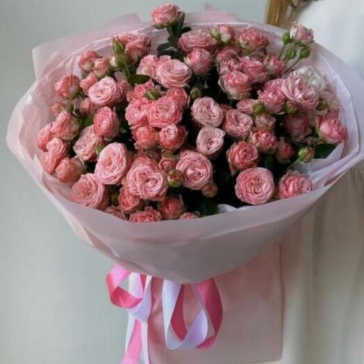 Изысканный букет кустовых роз - мадам бомбастик