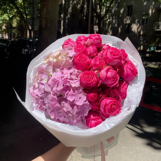 Peony roses   hydrangea пионовидные розы и гортензия