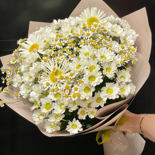 Bouquet with daisies "Summer morning" daisies, chrysanthemums