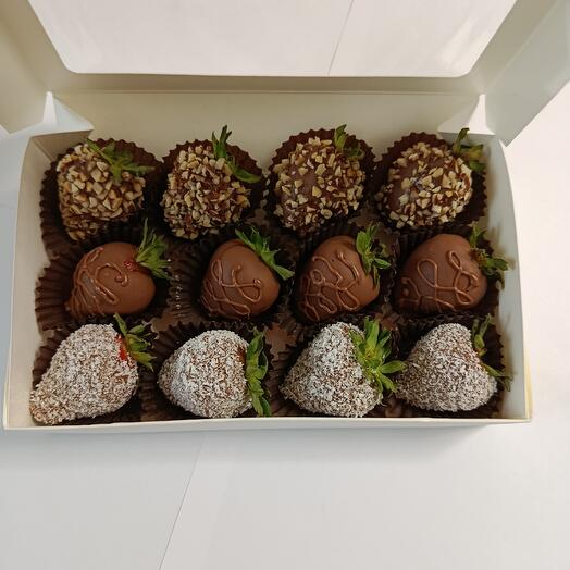 Клубника в бельгийском шоколаде "Нежность"- 12 шт. 🍓