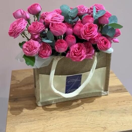 Корзина с цветами