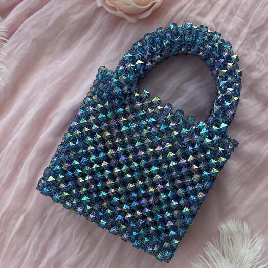 Сумочка из бусин хамелеон