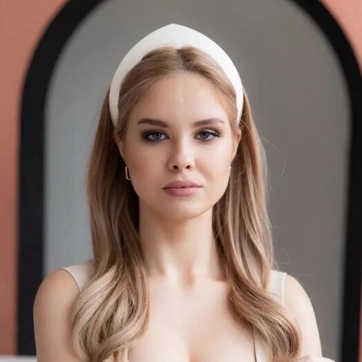 White kokoshnik made of eco-leather