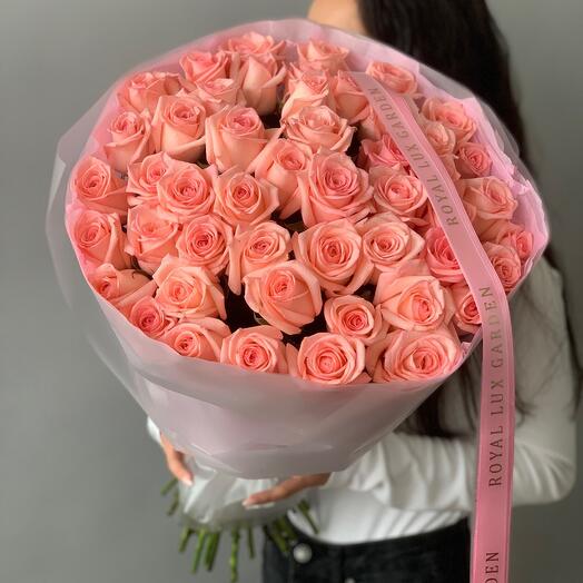 Розовые розы Казанова
