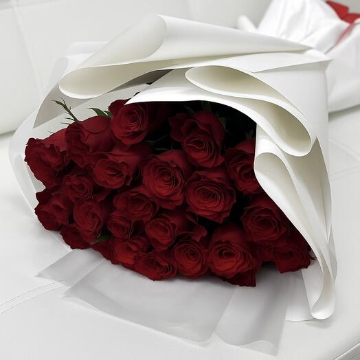 Моно-букет из 25 роз