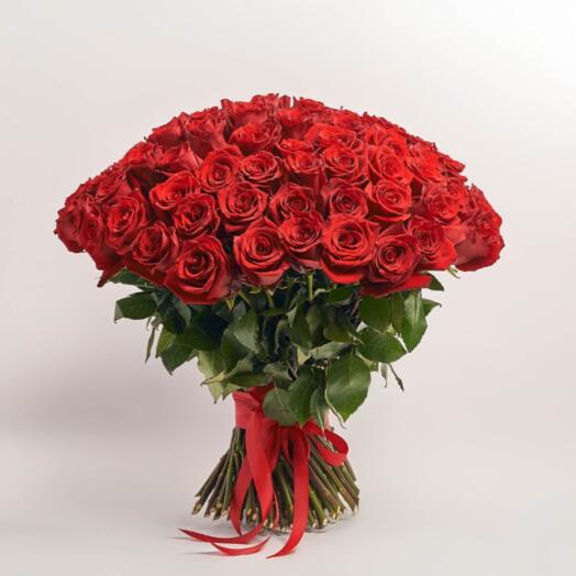 Охапка 101 красная роза Эксплорер арт. 35165
