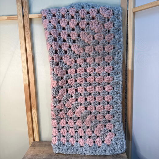 Мягкий плед ручной работы 80х90см