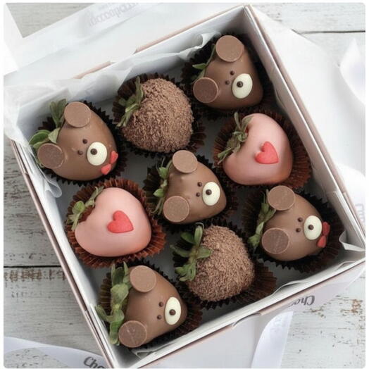 Chocolate-covered strawberries 9 pieces Bears