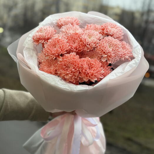 Букет из крашенных хризантем