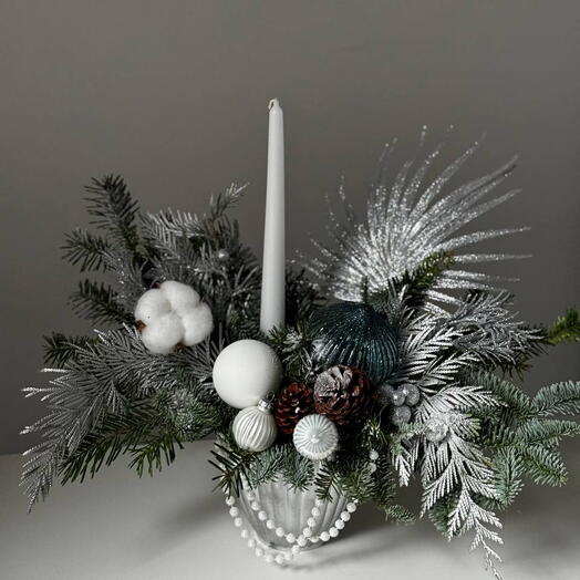 Новогодняя композиция со свечой "СЕРЕБРО"