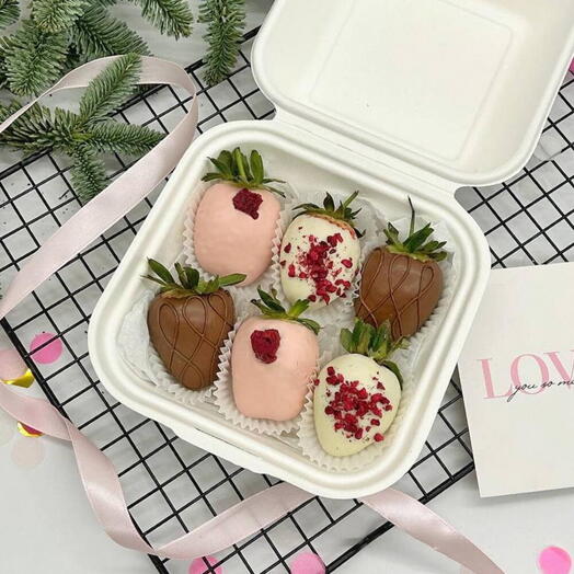 Набор клубники в шоколаде в ланчбоксе (6 шт)