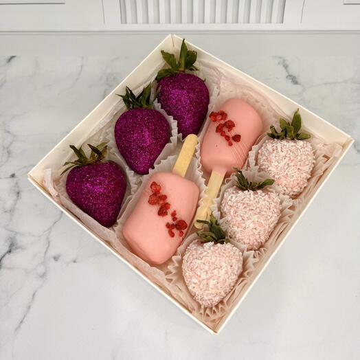 Клубника и банан в шоколаде 🍓