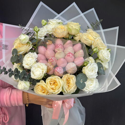 Ramo con fresas cubiertas de chocolate y rosa arbusto 🌹