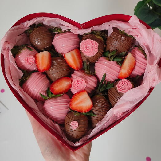 Клубника в шоколаде сердце 💓