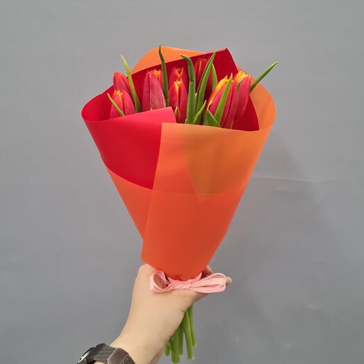 Букет тюльпанов 9 шт красно-желтые
