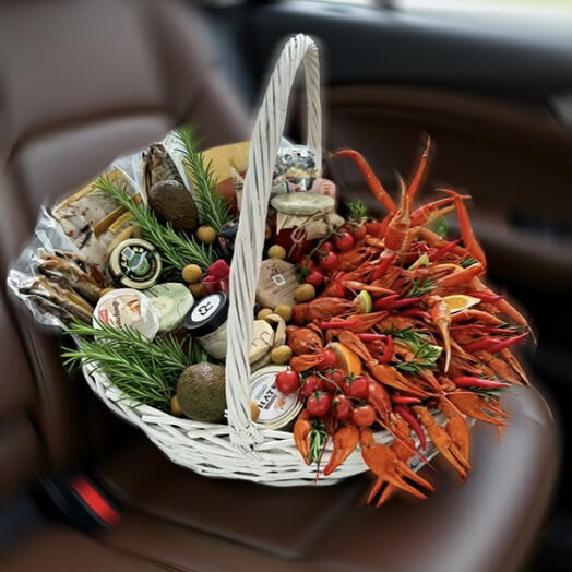 Корзина премиум с раками , крабом , икрой