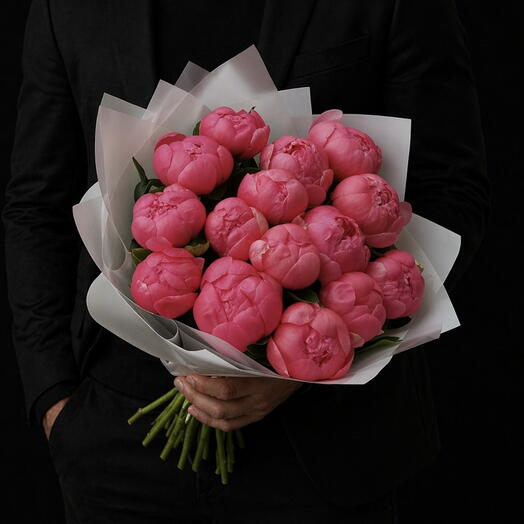 15 коралловых пионовz