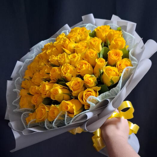 Букет из 51 жёлтой розы