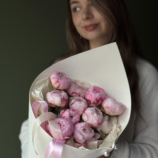 Кулек с розовыми пионами ФВ1213