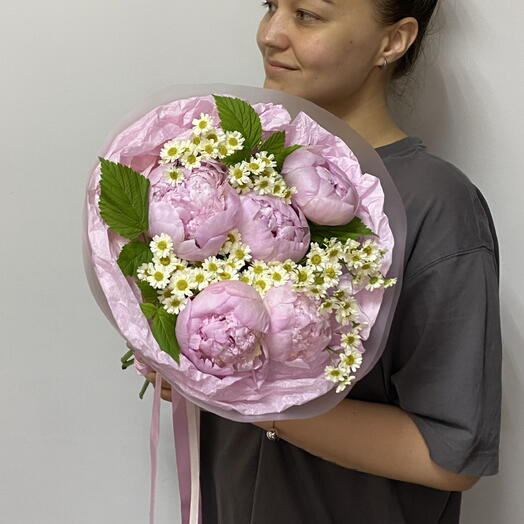Ромашки и пионы М