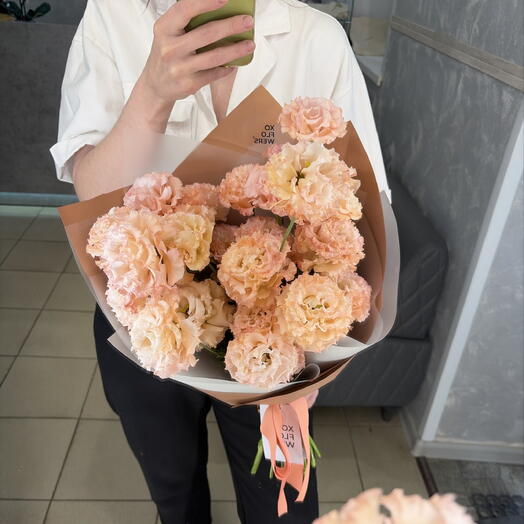 Букет из эустомы от XOFLOWERS