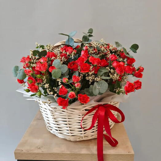 Корзина «Алое сердце»