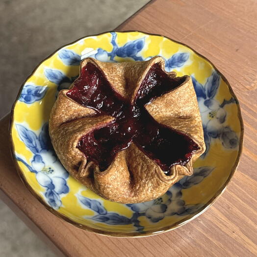 калитка с брусникой
