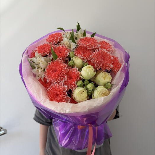Яркий букет💜 из кустовой розы, альстромерии и хризантемы
