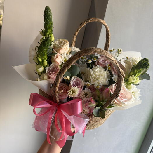 Корзина с цветами «Merci» на 1 сентября