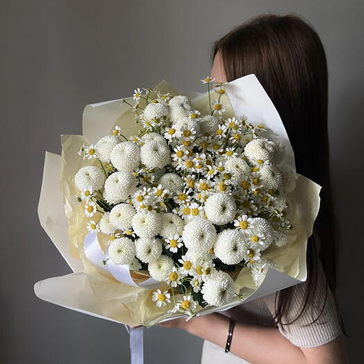 Букет из кустовых ромашек и хризантем. FD 15