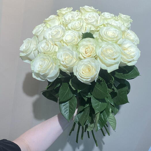 Букет из белых роз 21 шт/под ленту